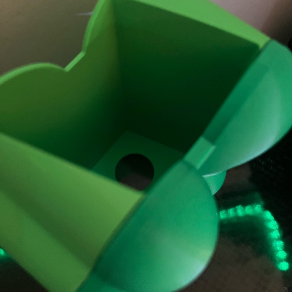 St Patrick bath and body works soap holder - Picture 4 of 4